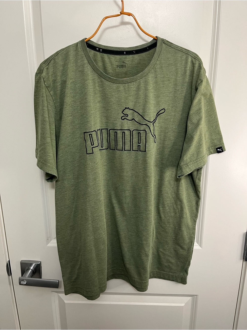 Puma Men's Olive Green Logo Crew Neck T-Shirt in size L
